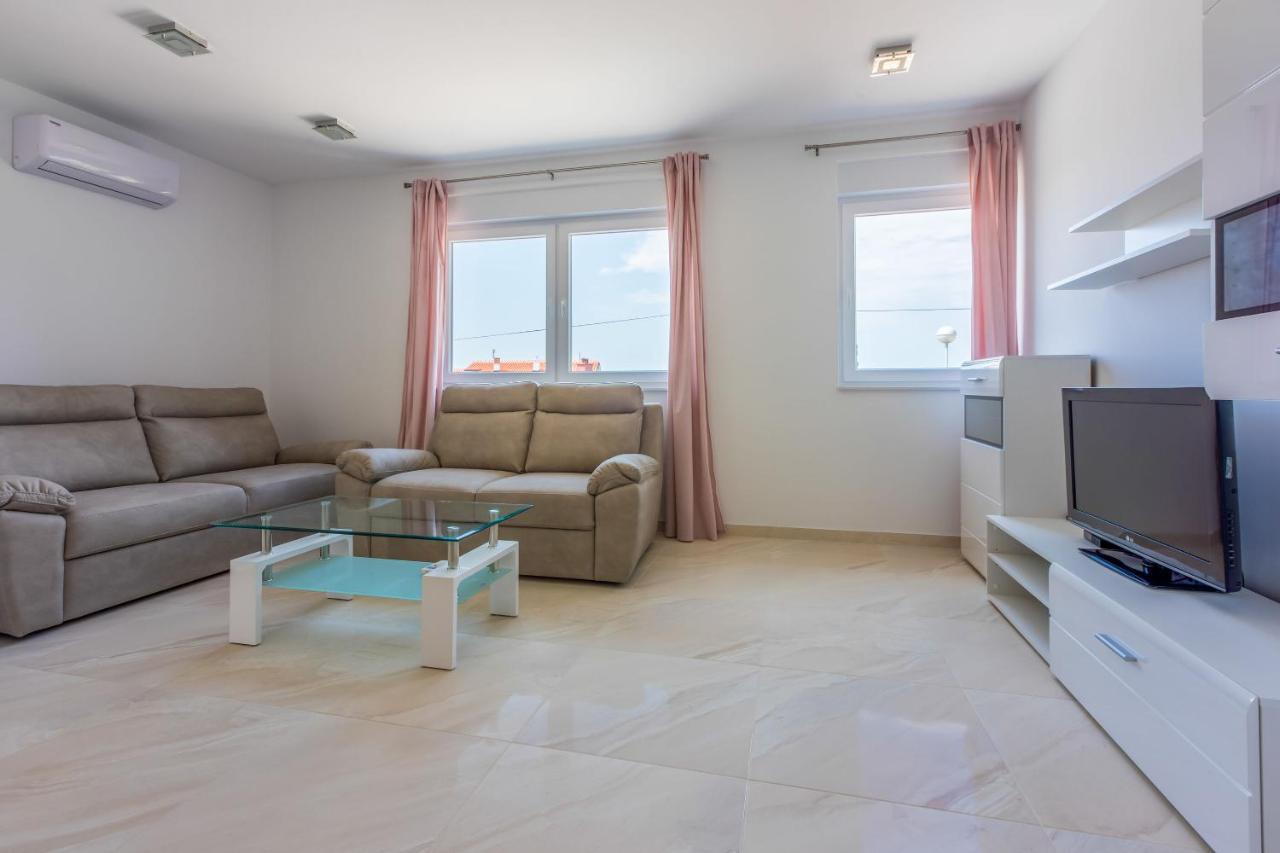 Apartments Cvetkovic Crikvenica Bagian luar foto