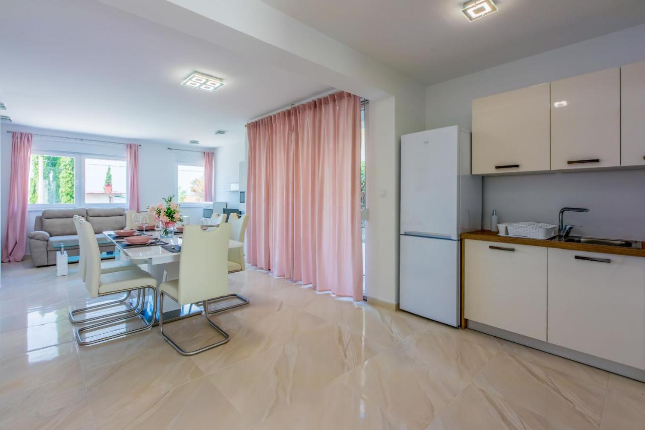 Apartments Cvetkovic Crikvenica Bagian luar foto