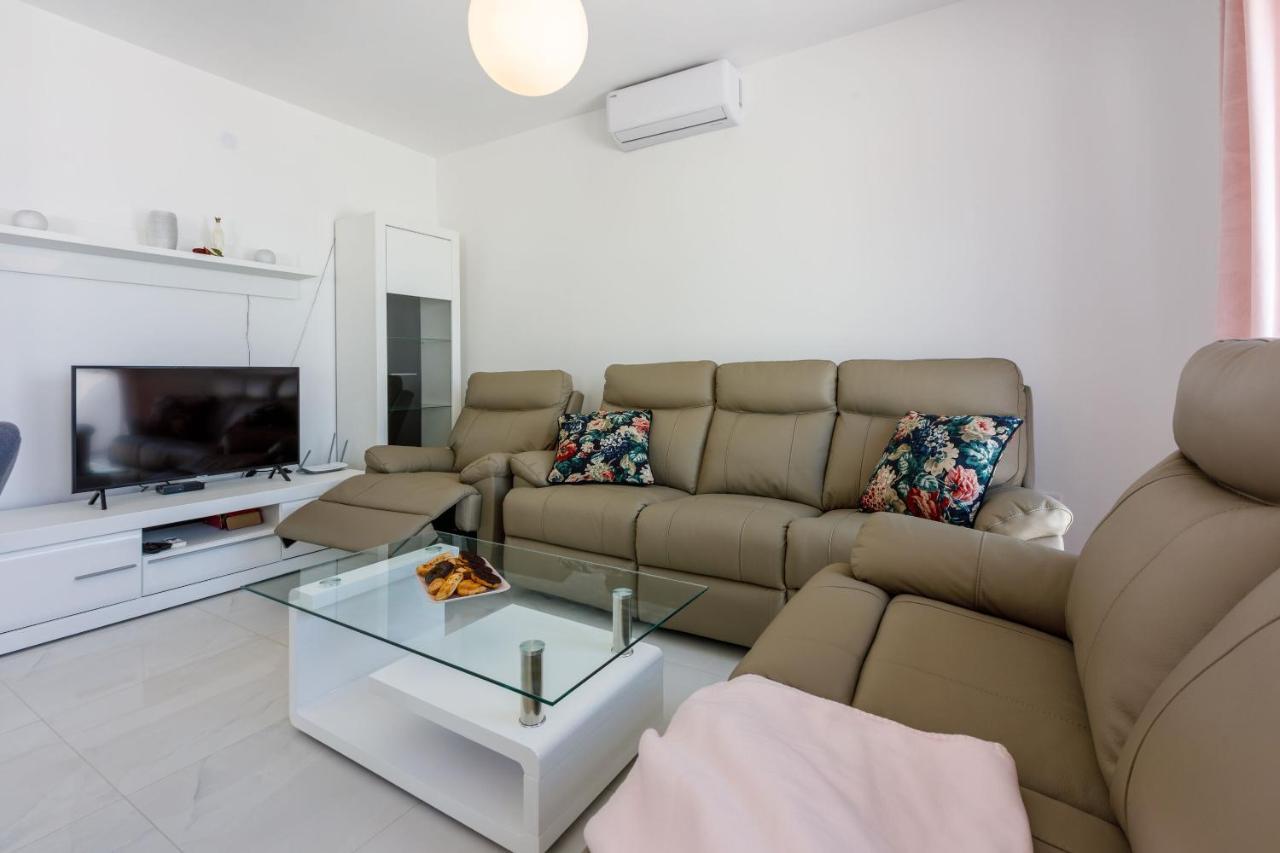Apartments Cvetkovic Crikvenica Bagian luar foto