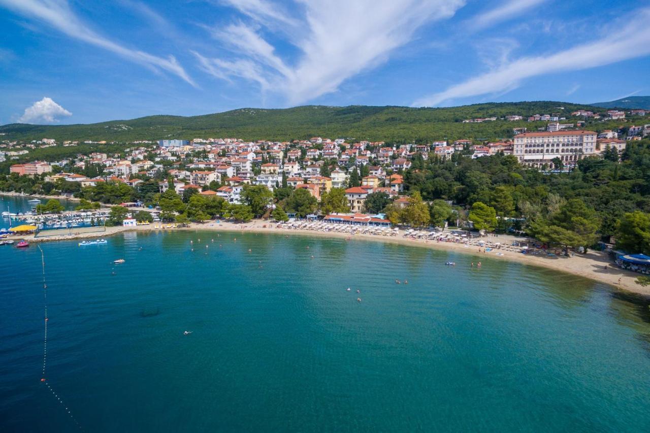 Apartments Cvetkovic Crikvenica Bagian luar foto