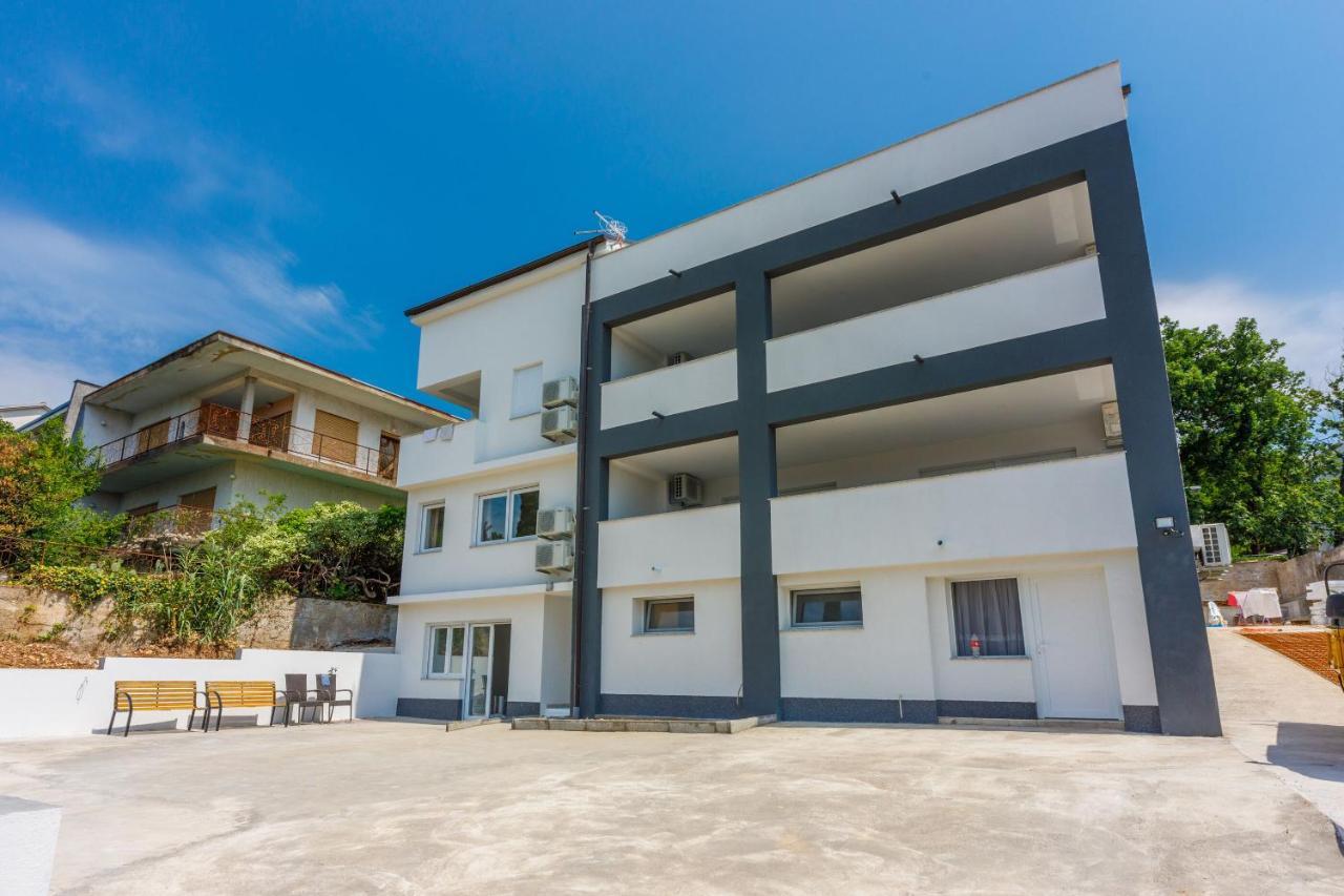 Apartments Cvetkovic Crikvenica Bagian luar foto