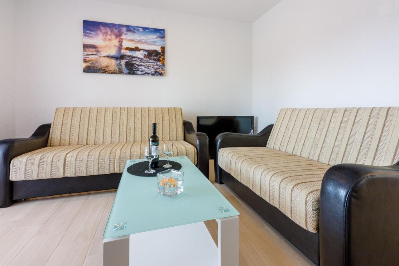 Apartments Cvetkovic Crikvenica Bagian luar foto