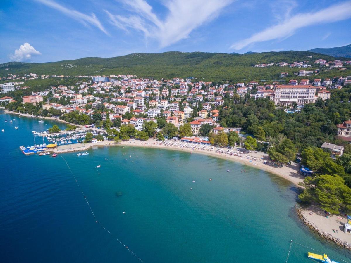 Apartments Cvetkovic Crikvenica Bagian luar foto