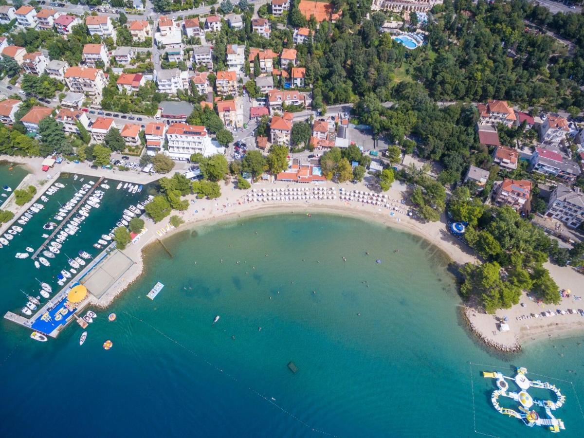 Apartments Cvetkovic Crikvenica Bagian luar foto