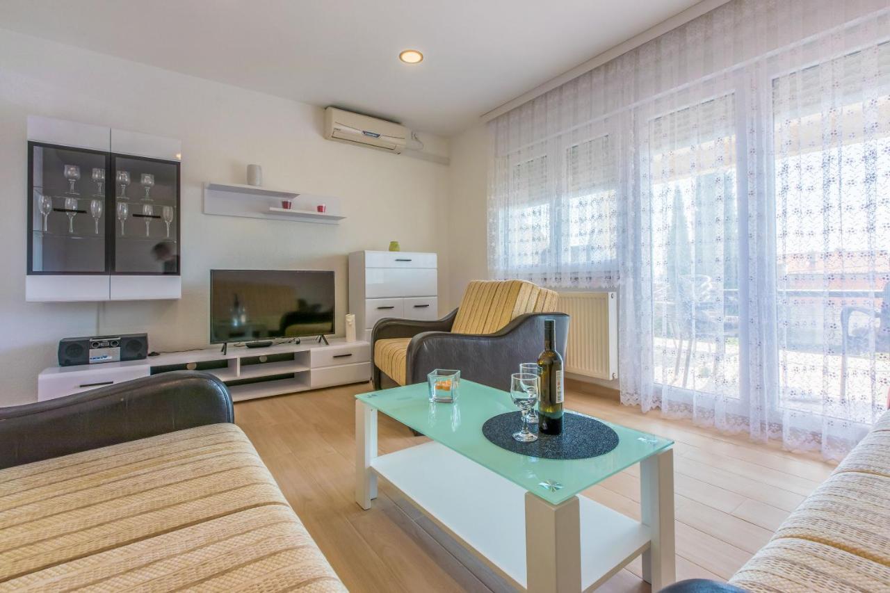 Apartments Cvetkovic Crikvenica Bagian luar foto
